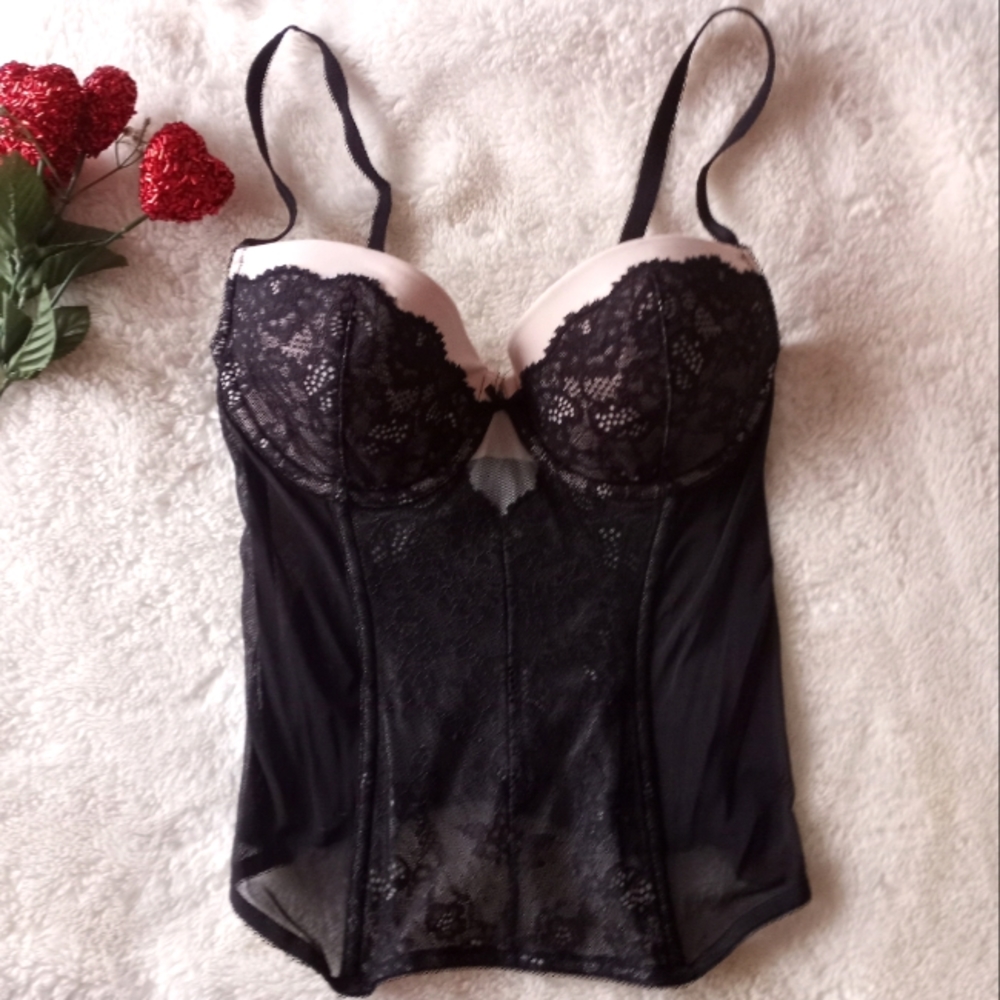💕Victoria Secret bustier Corset💕 - Picture 2 of 9